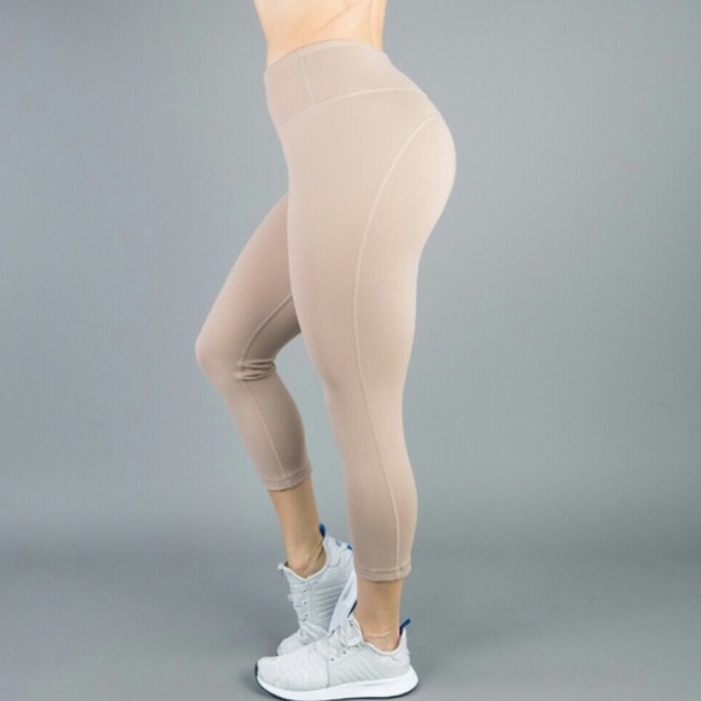 Buffbunny Camilla Cropped Workout Pants